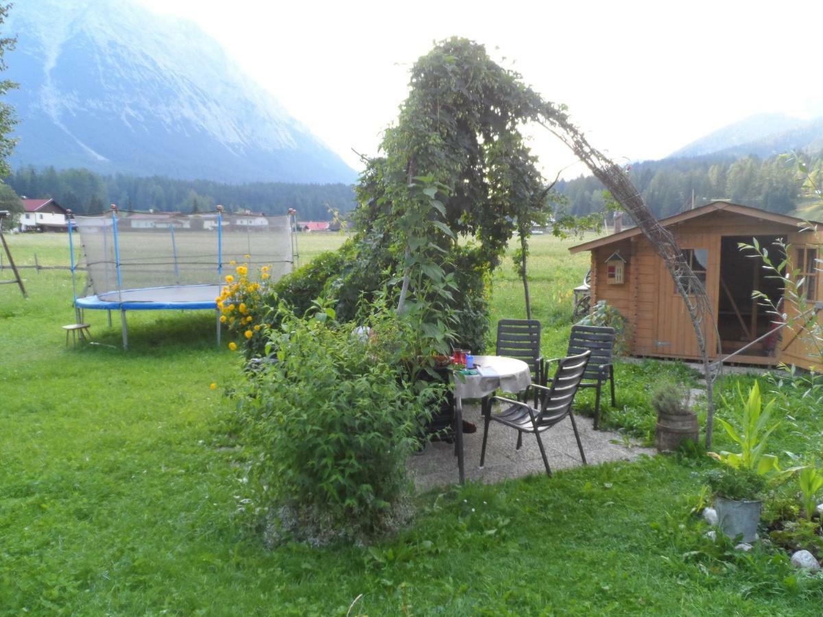 Haus Am Wiesenrain Appartement Leutasch Buitenkant foto