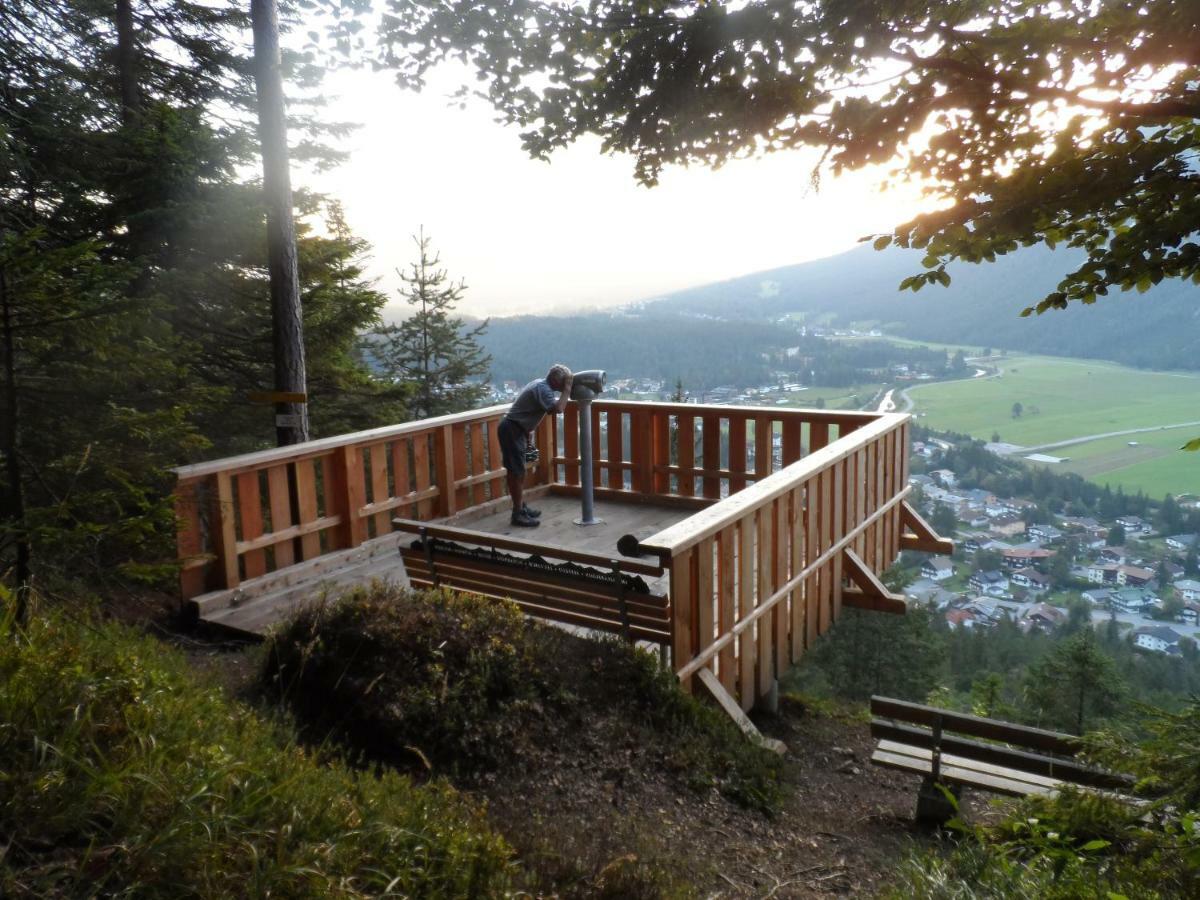 Haus Am Wiesenrain Appartement Leutasch Buitenkant foto