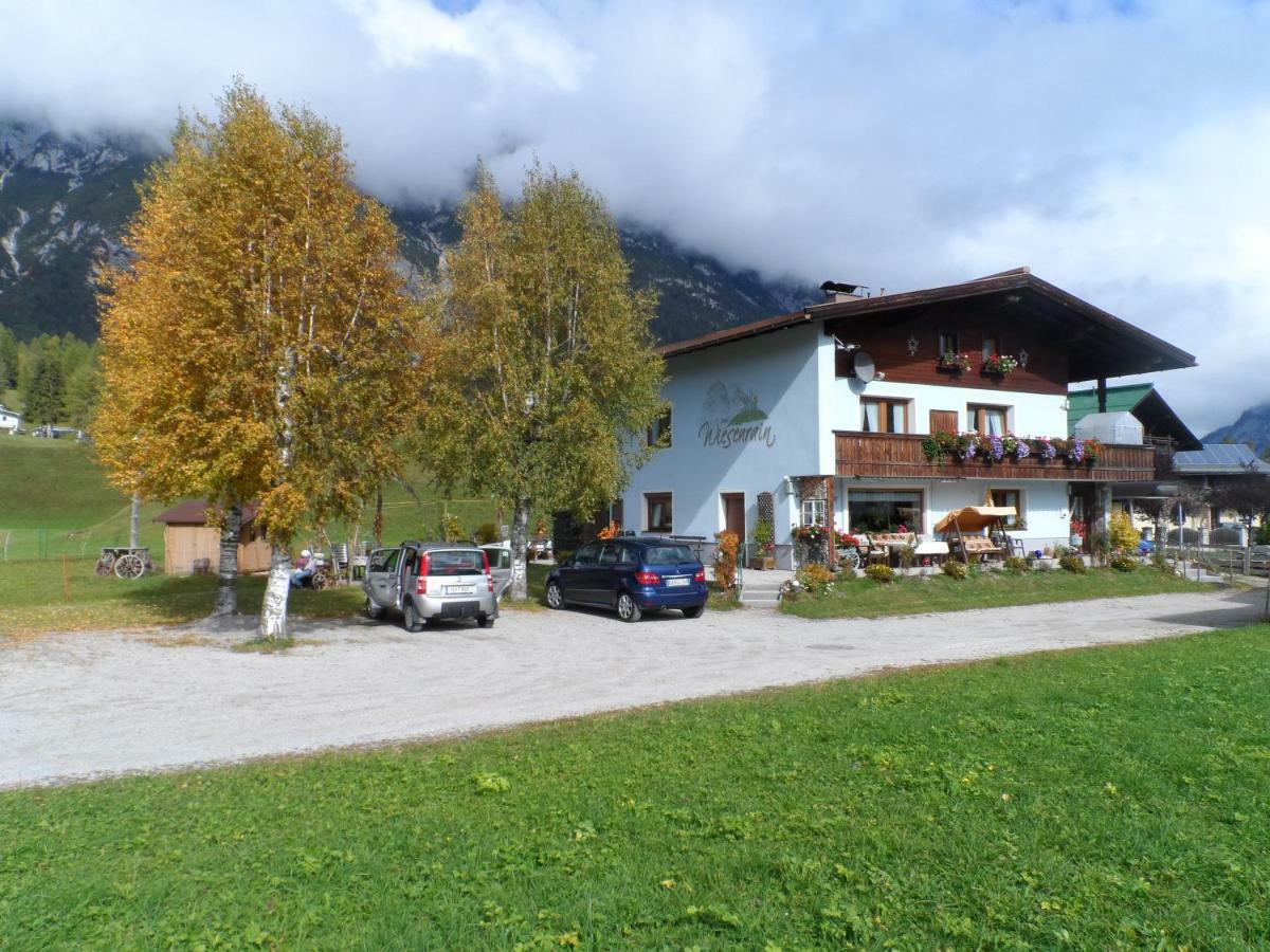 Haus Am Wiesenrain Appartement Leutasch Buitenkant foto